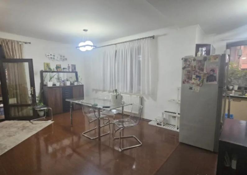 Casa ,zona Ford, suprafata utila 360 mp,teren 518 mp POSIBIL - 5