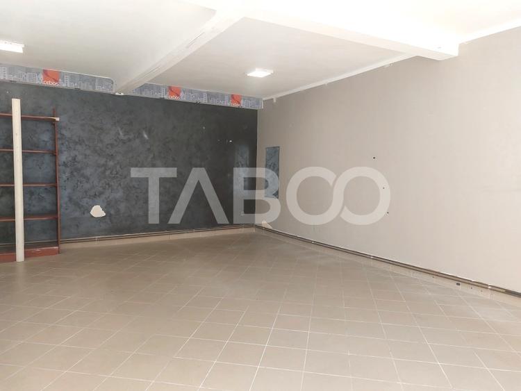 Spatiu comercial de inchiriat 55 mp vitrina la strada Orasul de Jos - 3