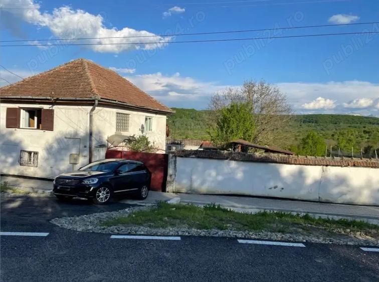 Vand casa Nucet Sibiu - 1