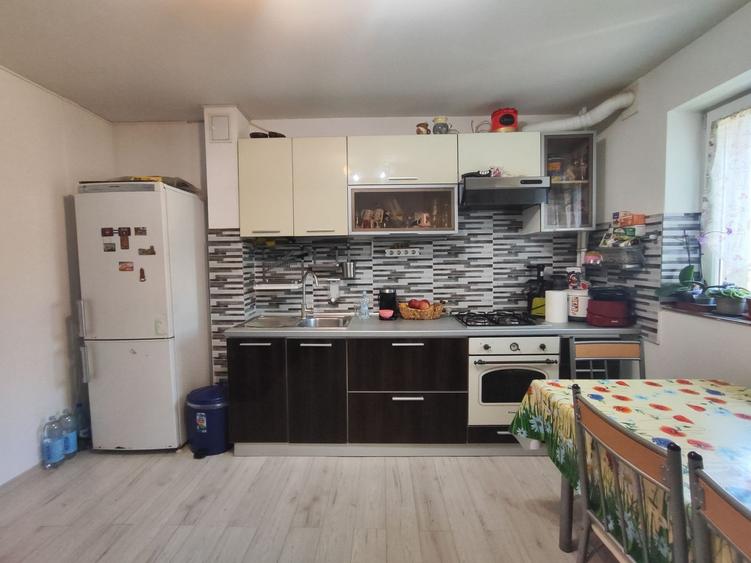 Apartament 3 Camere Sector 4 - 14