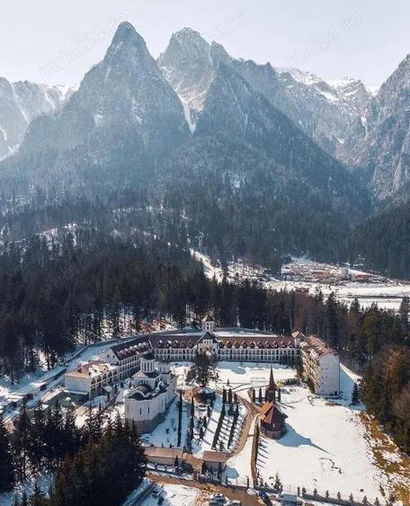 Proprietar vand vila Busteni - 1