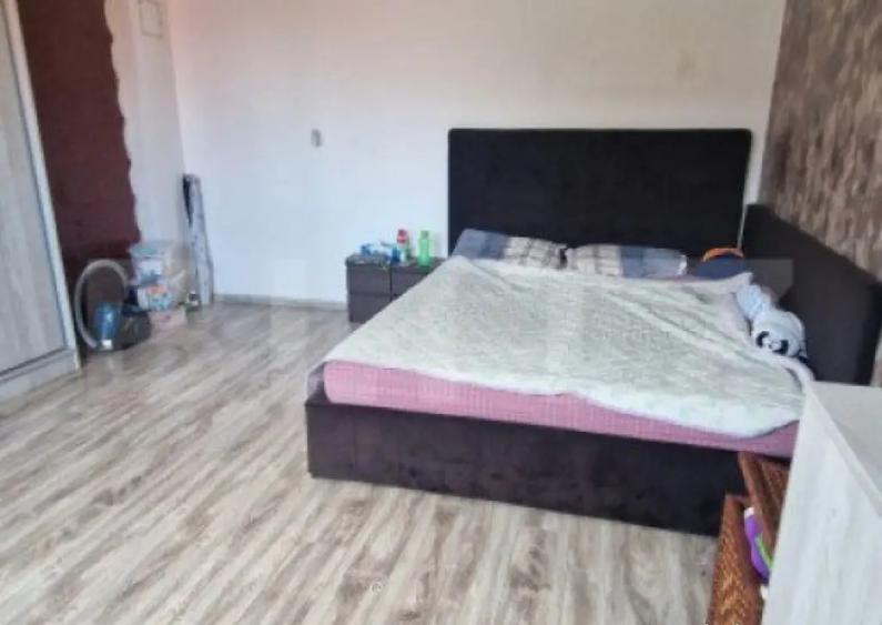 Casa 5 camere, Sacele , panouri solare 6kw, terasa , 835 mp - 5