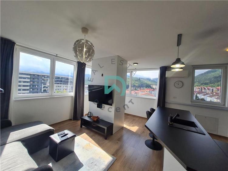Apartament cu 3 camere decomandat, mobilat în Răcădău