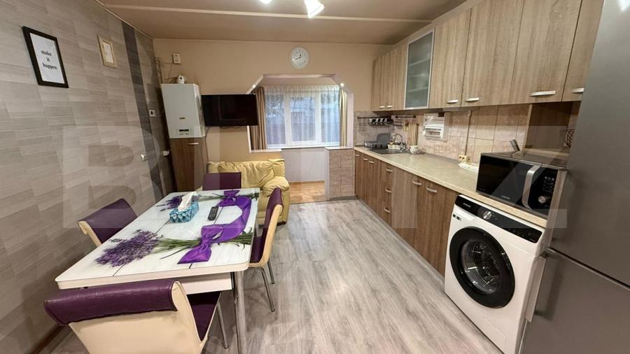 Apartament de vanzare, cu 2 camere, decomandate - 1