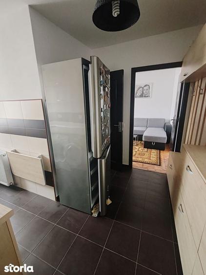 Vand apartament 2 camere et 1 din 4 - 10