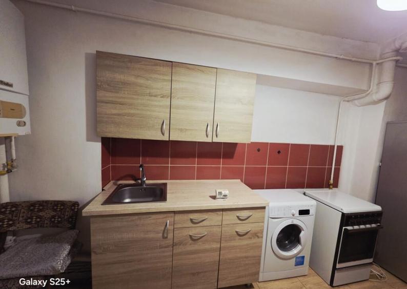 Ap 1 cam D, Gara, vis a vis Mc donalds - 4