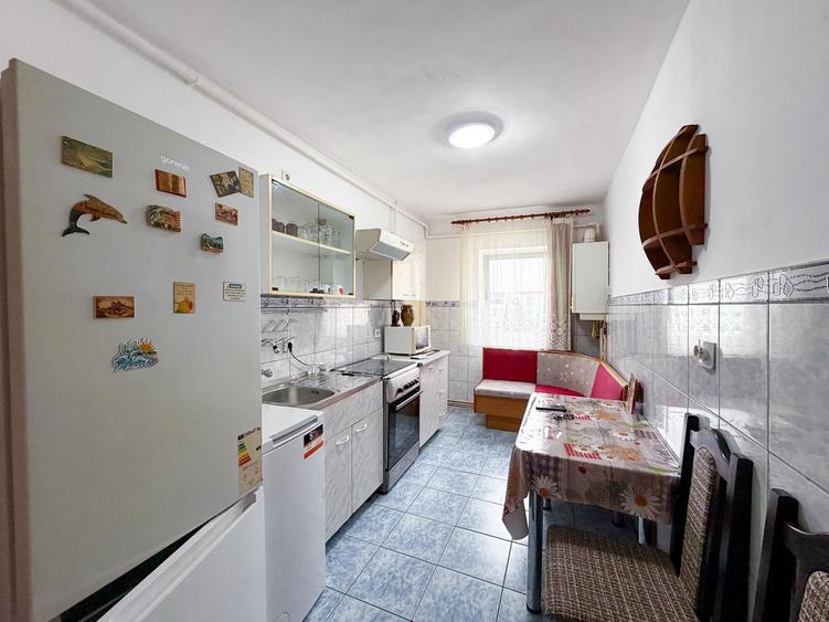 Apartament cu 2 camere decomandat în Central