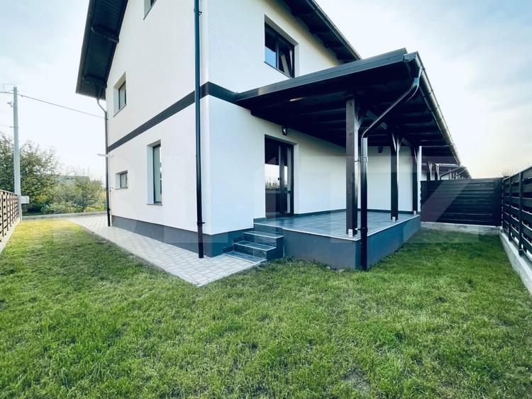 Duplex cu 3 camere cu Canalizare în Periferie