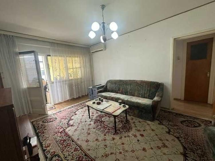 Apartament cu 2 camere semidecomandat în Universitate