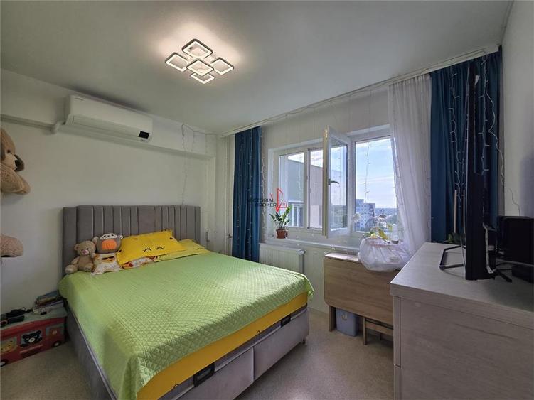 Apartament cu 3 camere decomandat în Doamna Ghica