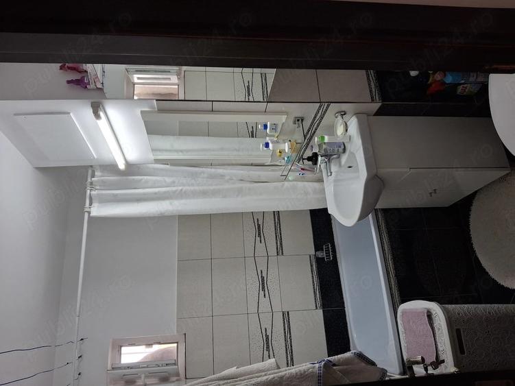 Apartament cu 2 camere decomandat în Petros