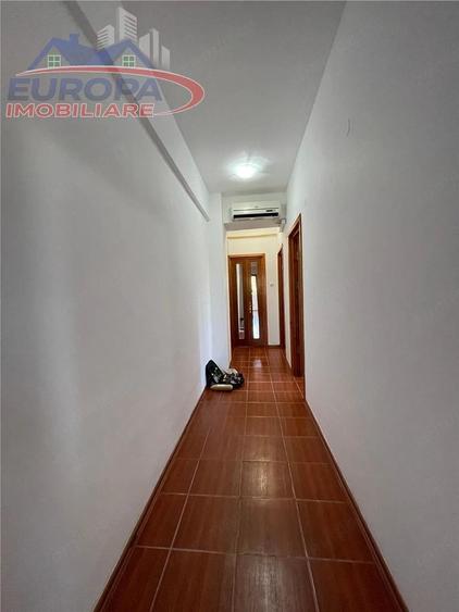 Apartament cu 2 camere de inchiriat zona Babadag - Tulcea - 2