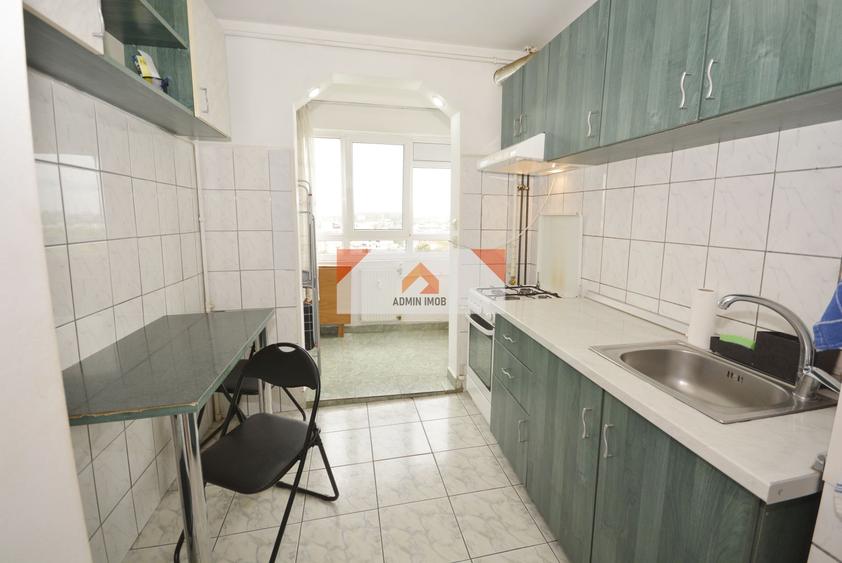 Apartament cu 3 camere decomandat în 1 Decembrie 1918