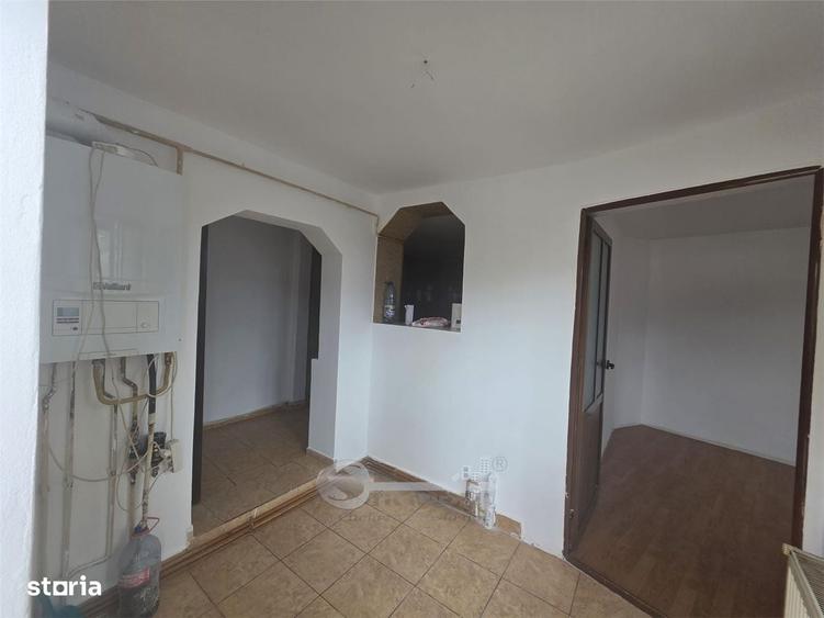 Apartament cu 3 camere decomandat în Dancu