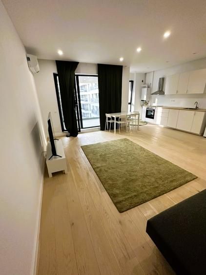 Apartament cu 2 camere semidecomandat în Aviației