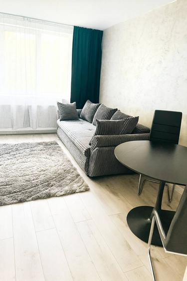 Apartament cu 2 camere decomandat, mobilat în Plopilor