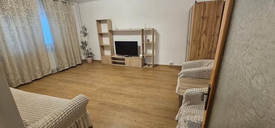 Apartament cu 2 camere decomandat în Sebastian