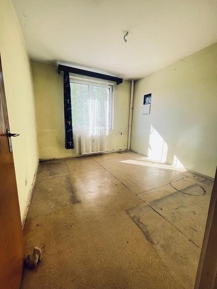 Apartament cu 3 camere decomandat în Militari