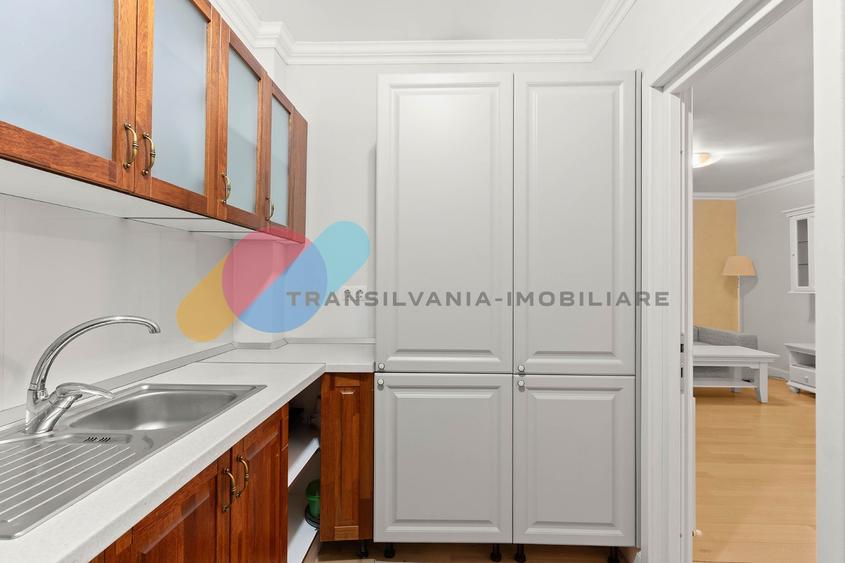 Apartament cu 2 camere decomandat, mobilat în Semicentral