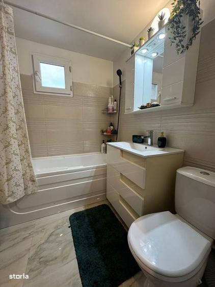 Apartament cu 3 camere semidecomandat, mobilat în Rahova