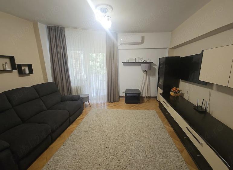 Apartament cu 2 camere decomandat în Central