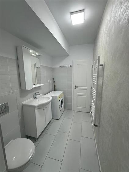 Apartament cu 2 camere decomandat în Valea Adâncă