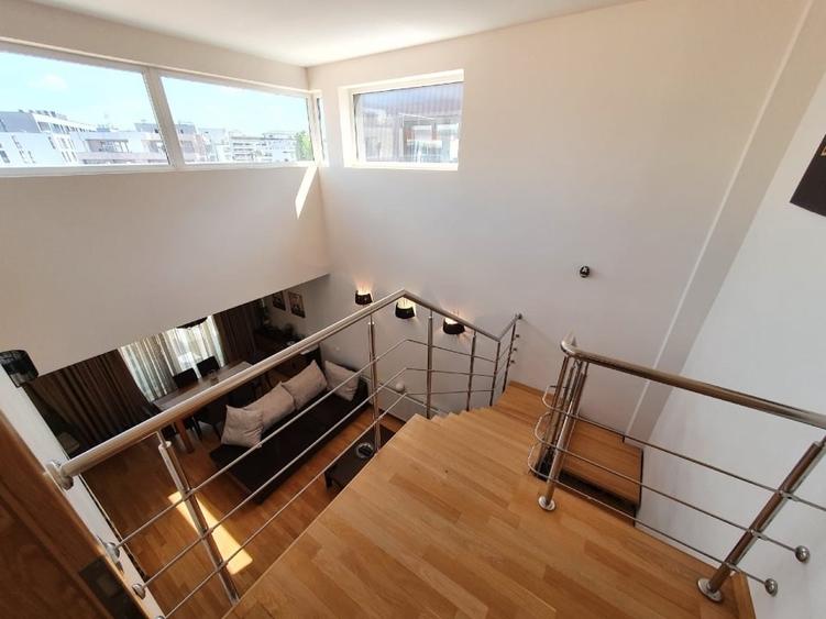 Apartament cu 5 camere decomandat în Herăstrău