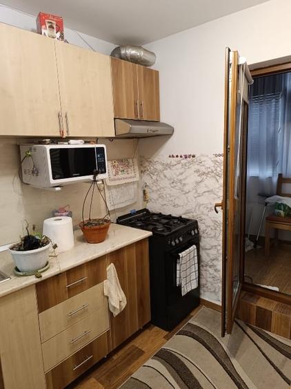 Apartament cu 2 camere decomandat în C5