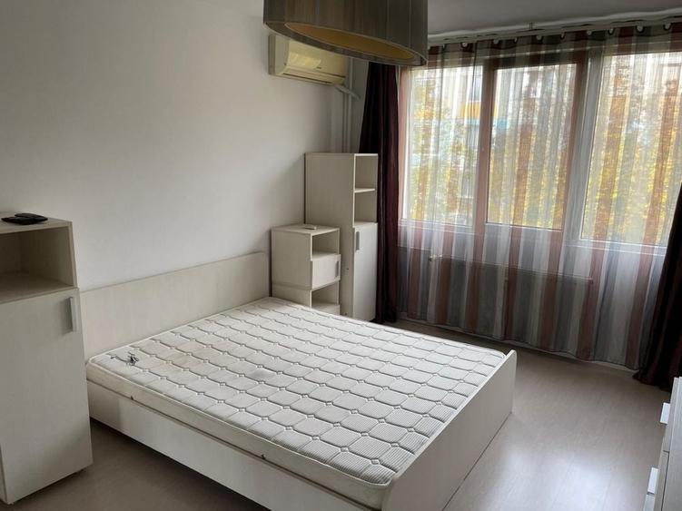 Apartament cu 2 camere semidecomandat în Brâncoveanu