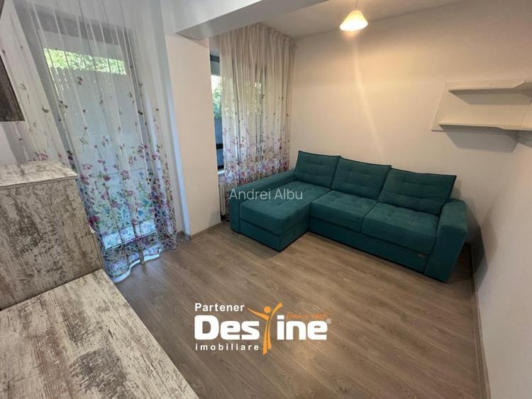 Apartament 2 camere decomandat - curte 100mp loc de parcare  boxa inclus in pret