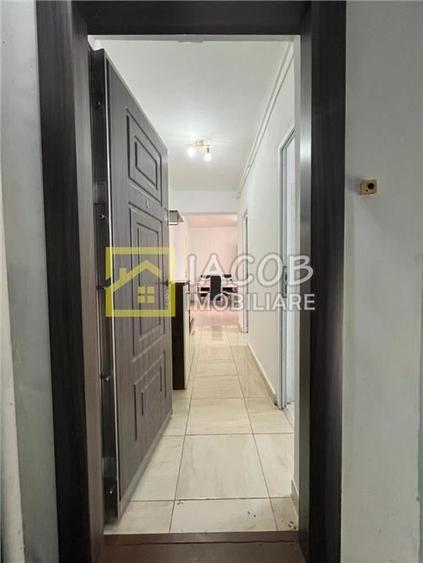 Parter inalt, str. Oituz 65, Bacau, 2 camere - 12