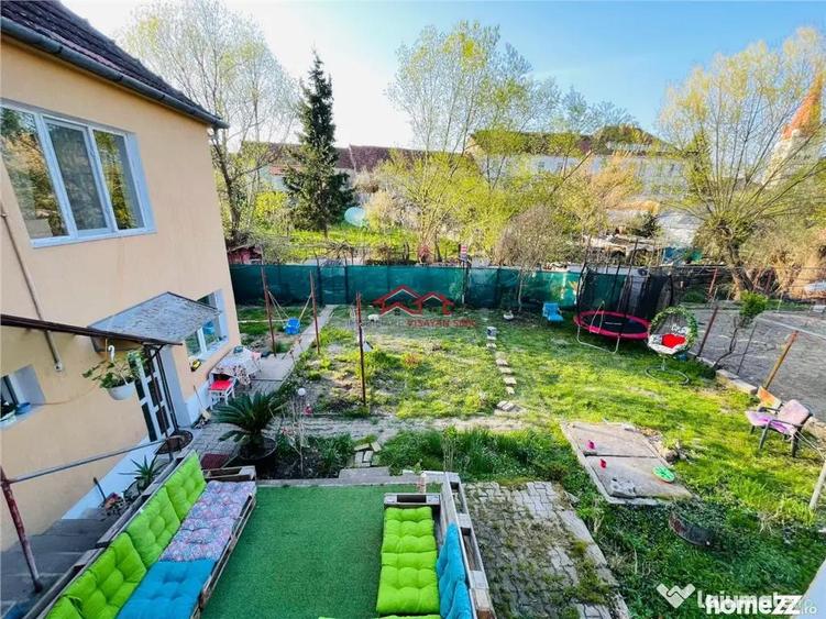 Apartament spatios la casa cu gradina,Cisnadie,comision 0 - 10