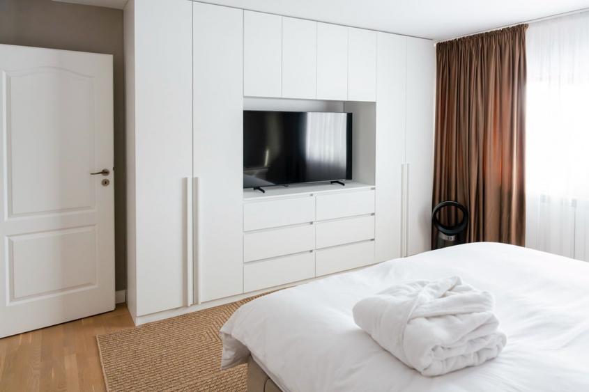 Vilă Modernă de Închiriat | Snagov | Acces Ponton Privat  | Jacuzzi - 9