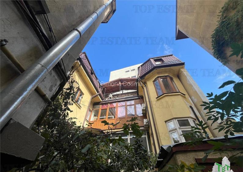 De 2 apartamente si demisol in vila, Piata Romana De 2 apartamente si demisol in vila, Piata Romana