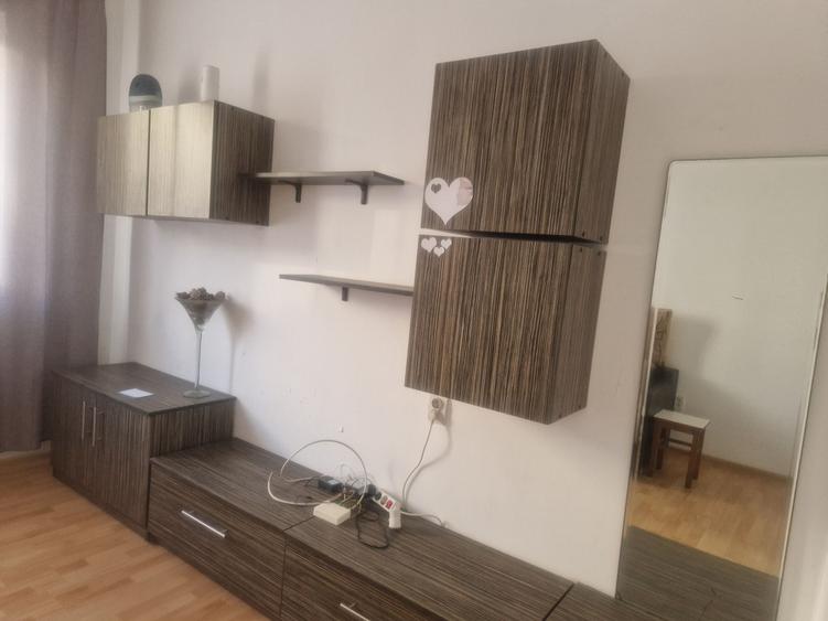 Garsonieră semidecomandată în Far