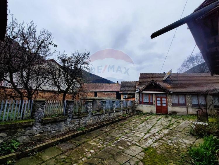 Casă cu farmec tradițional în Săliște – 1.000 mp teren, priveliște! - 21
