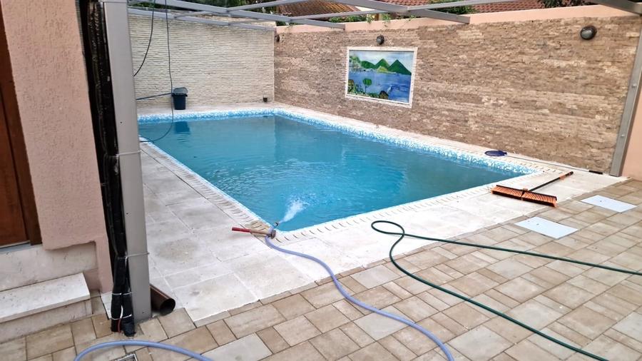 Vila cu piscina, Via Carmina, Arad, comision 0 - 1