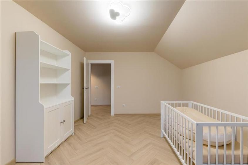 Resedinta high-tech, lot privat 1.000 mp, Tarlungeni, Brasov: Tut LIVE! - 25