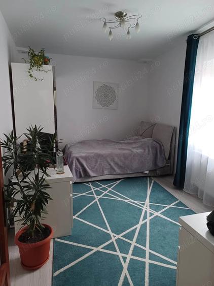 Apartament cu 3 camere în Orașul de Jos