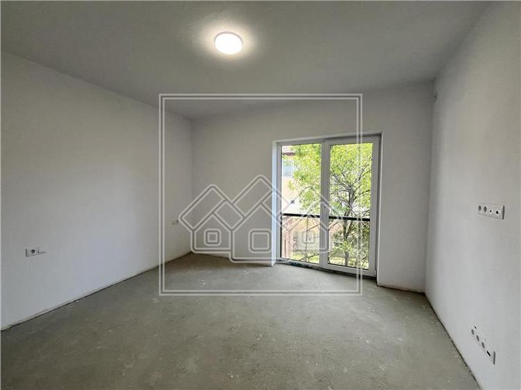 Casa de vanzare in Sibiu - noua, individuala, teren 335 mp - zona buna - 28