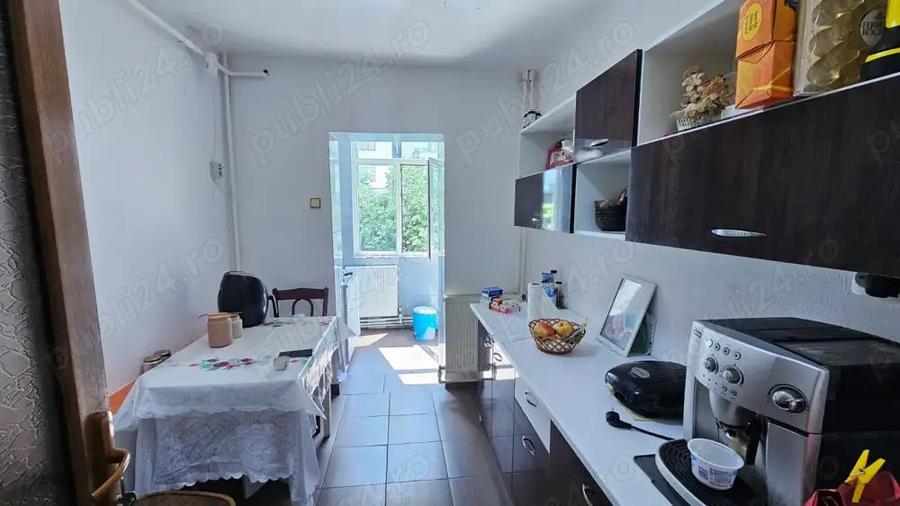 Apartament cu 2 Camere Micro 17 Loca?ie Ideala, Acces Rapid la Transport ?i Facilita?i - 1