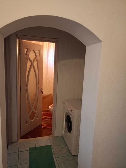 Inchiriez apartament 2 camere - 1