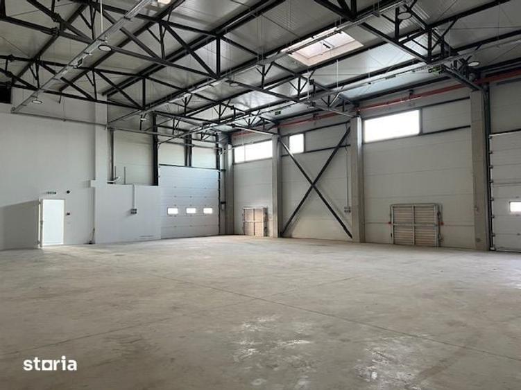 Spațiu comercial, de 824 mp, în Nord