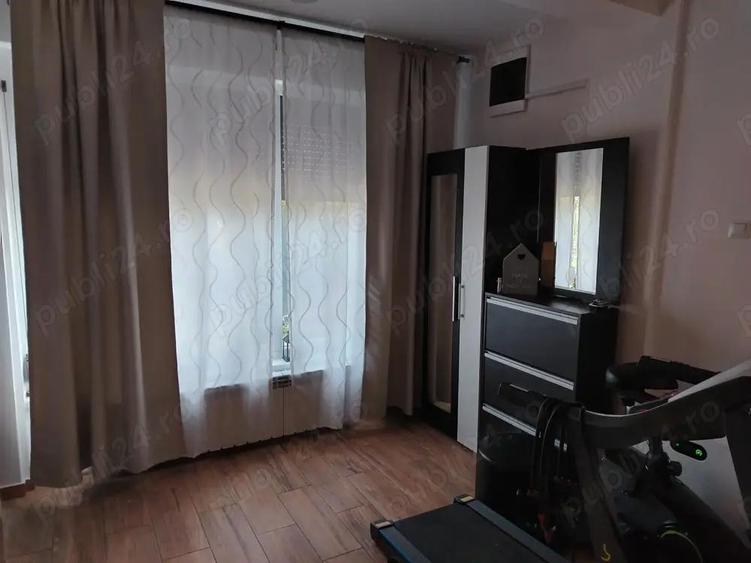 Vand casa sat Traian, mobilata, dotata cu panouri fotovoltaice, pre? 124 900euro - 4