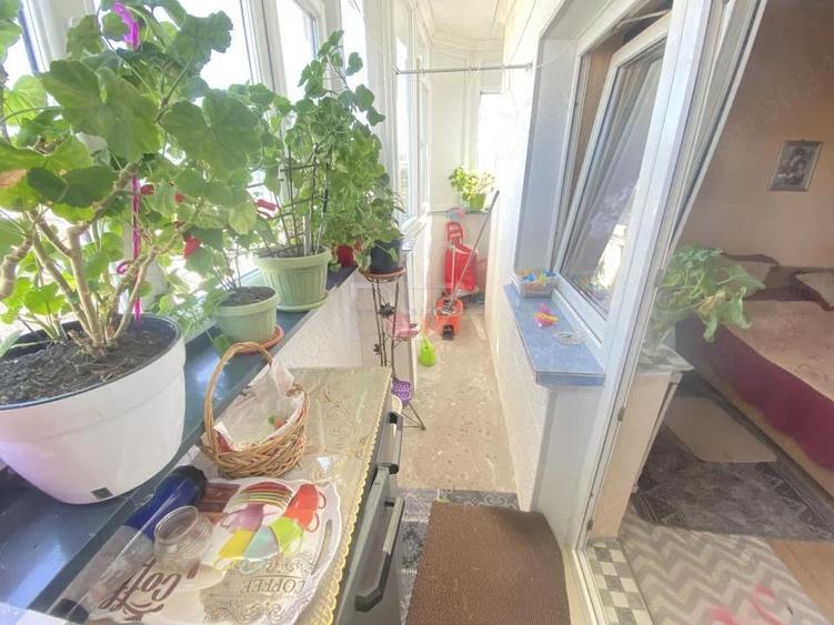 Vand apartament 3 camere Rahova - 2