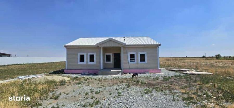 Casa noua P+M, 4 camere Lehliu-Gara, la doar 5 minute de A2 - 1