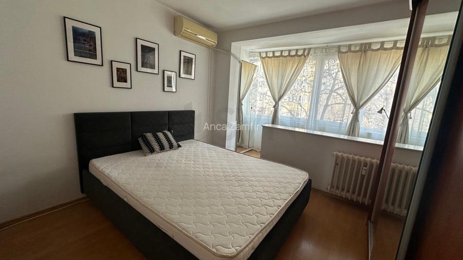 Apartament cu 3 camere semidecomandat în Teiul Doamnei Apartament cu 3 camere semidecomandat în Teiul Doamnei