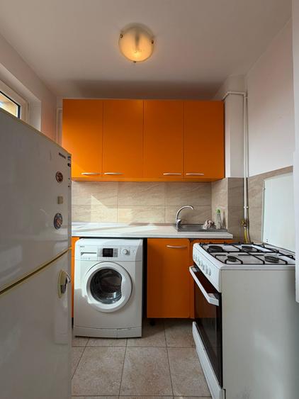 Garsoniera 1 Decembrie 1918 30 Mp Bloc 1975 Reabilitat 5 Min Metrou - 12