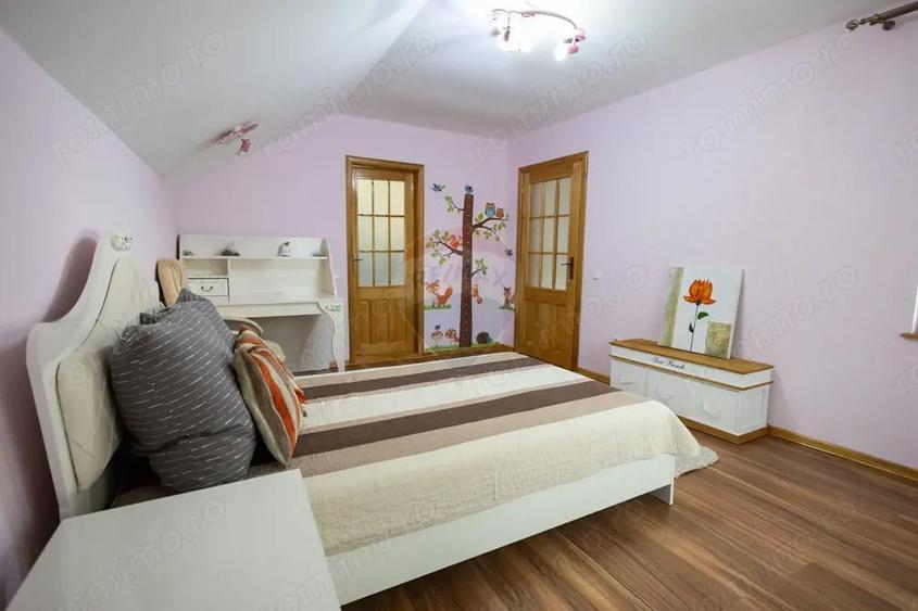 Casa spatioasa de vanzare - 2