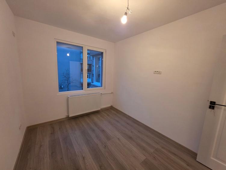 Trapezului, chiar la metrou 1 Decembrie 1918, renovat complet, geam baie - 11